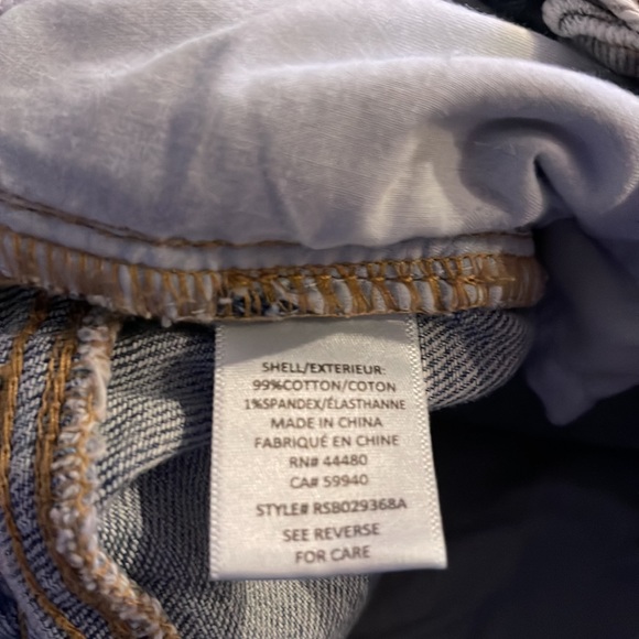 TINSELTOWN Hi-rise Flare Jeans w/ Butterflies ~ NWT - Picture 5 of 7